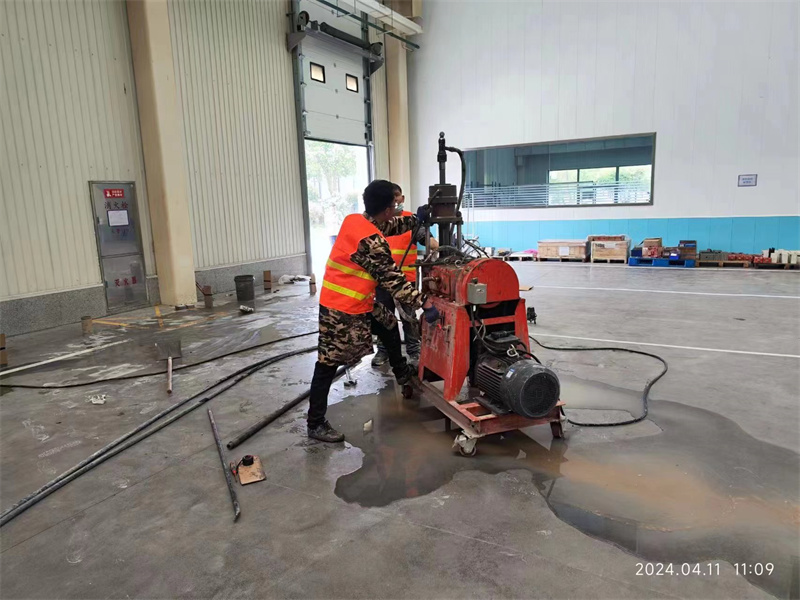 东营厂房地面下沉塌陷注浆加固施工